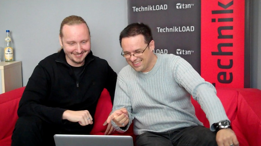 Jan Tißler und David Maciejewski auf dem TechnikLOAD-Sofa.